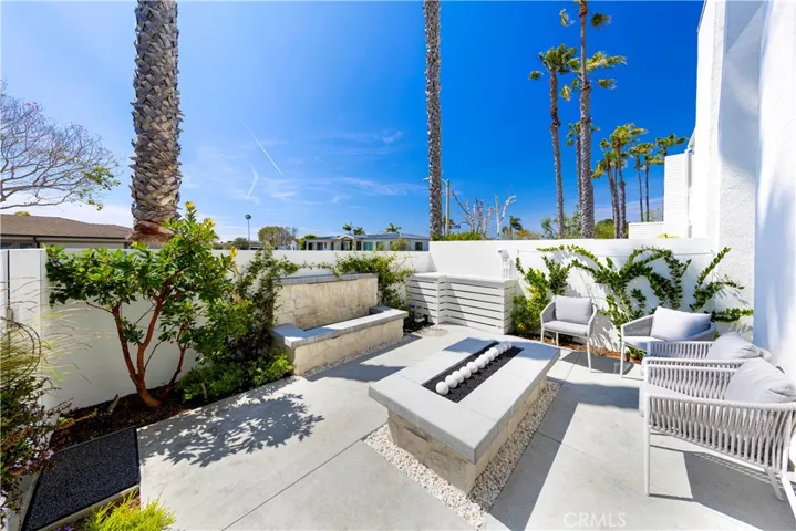 725 Avocado Avenue 115, Corona Del Mar, California 92625