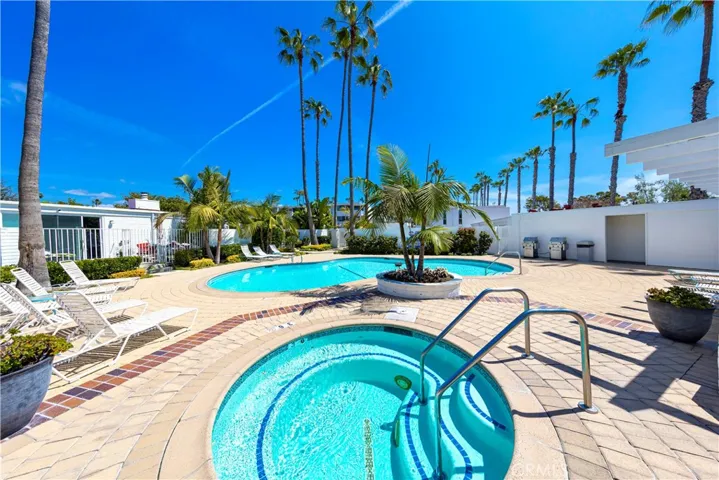725 Avocado Avenue 115, Corona Del Mar, California 92625