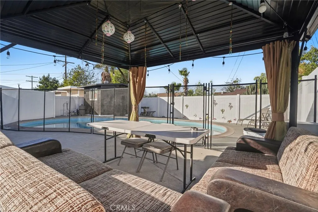 7323 Camellia Avenue, North Hollywood, California 91605 home-pic-30