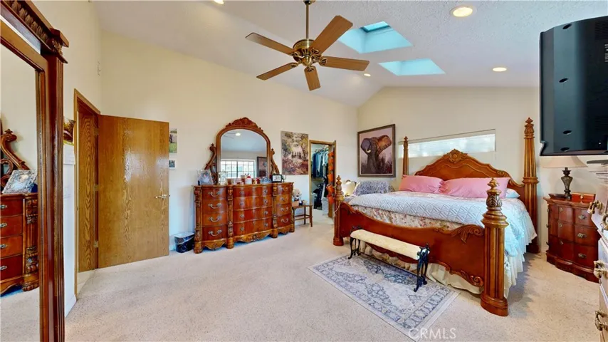 16450 Tao Road, Apple Valley, California 92307