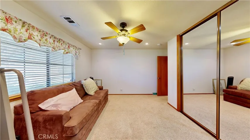 16450 Tao Road, Apple Valley, California 92307