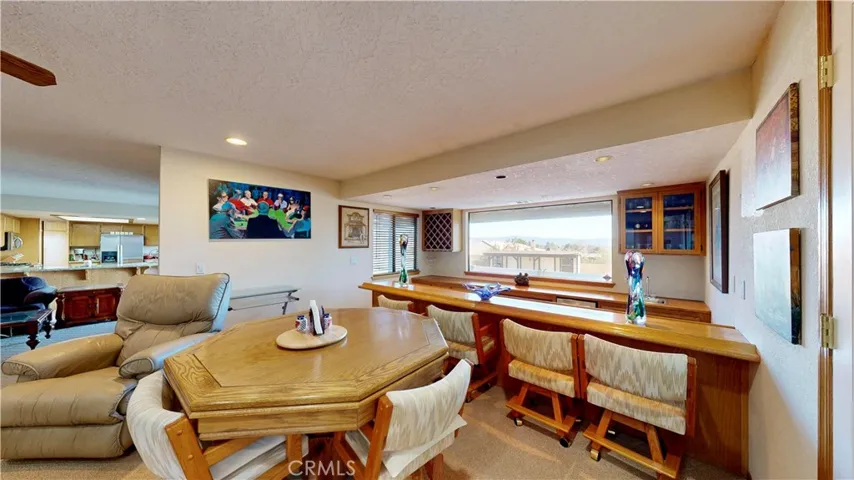 16450 Tao Road, Apple Valley, California 92307