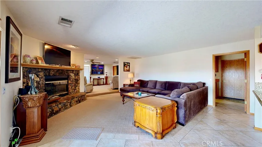 16450 Tao Road, Apple Valley, California 92307