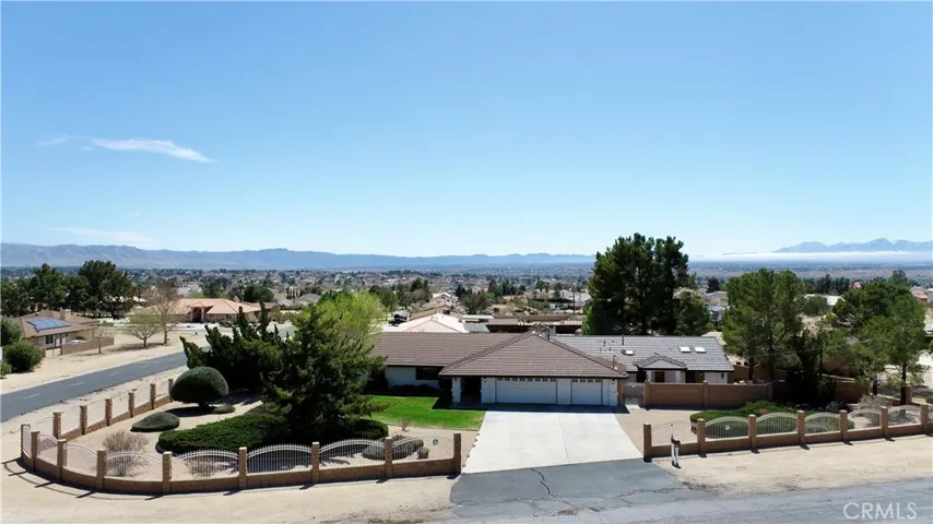 16450 Tao Road, Apple Valley, California 92307