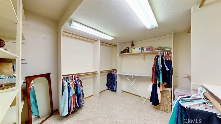 16450 Tao Road, Apple Valley, California 92307