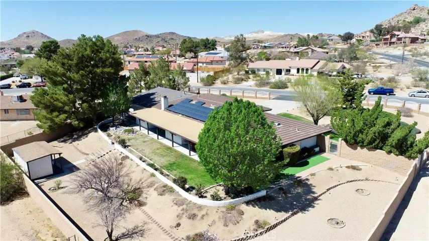 16450 Tao Road, Apple Valley, California 92307