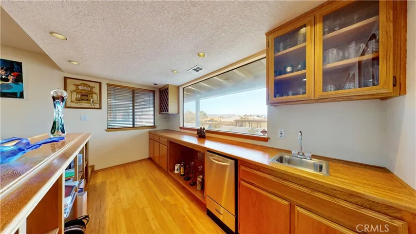 16450 Tao Road, Apple Valley, California 92307