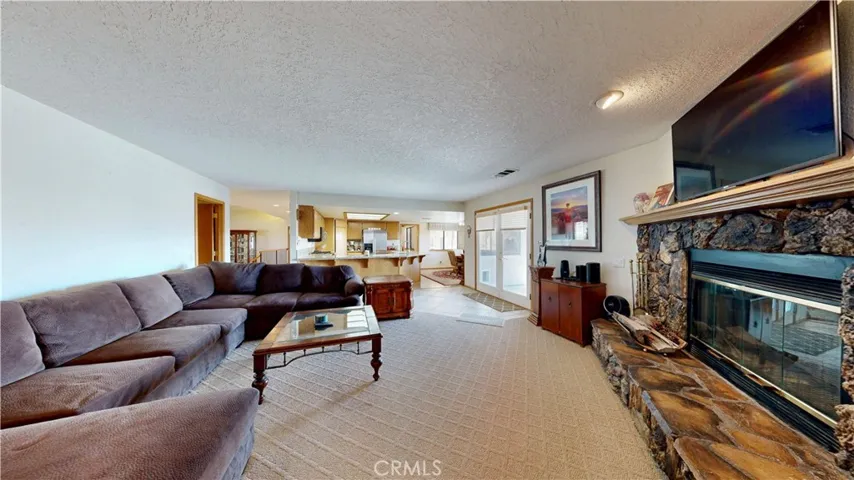 16450 Tao Road, Apple Valley, California 92307