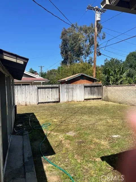 4639 Edgewood Place, Riverside, California 92506 home-pic-18