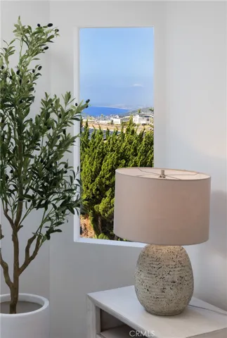 968 Acapulco Street, Laguna Beach, California 92651