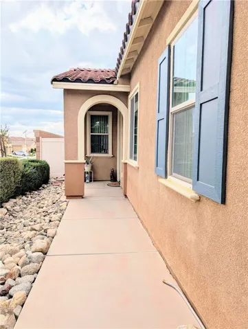 entry way to front door