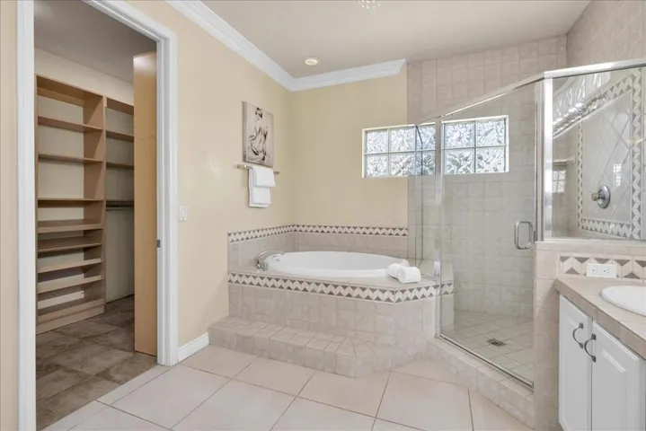 47620 Via Montigo - Primary Bdrm Bath