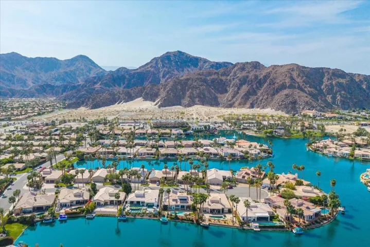 47620 Via Montigo - Lake La Quinta