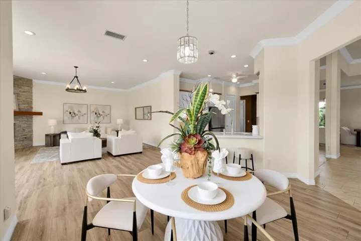 47620 Via Montigo - Breakfast Nook