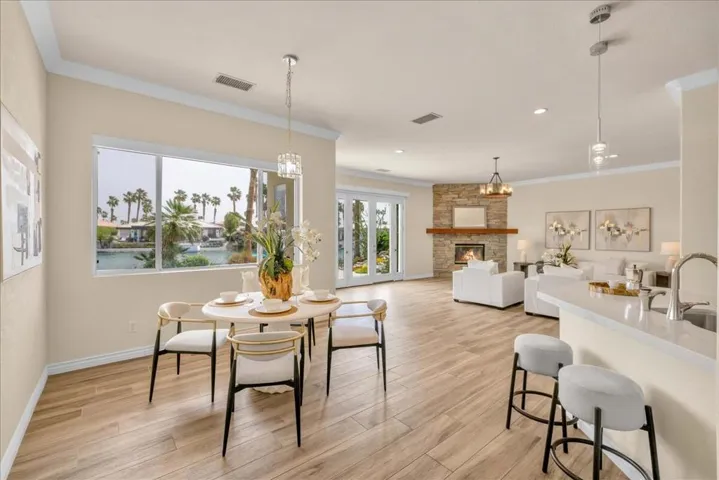 47620 Via Montigo - Breakfast Nook