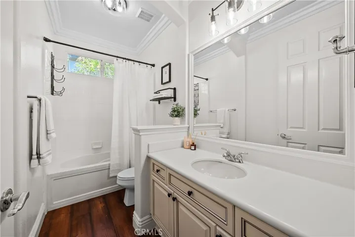 Downstairs Full Bath