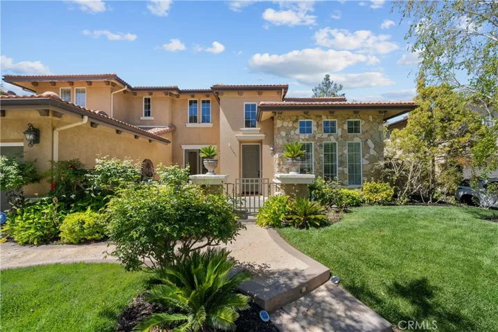 Lush Curb Appeal