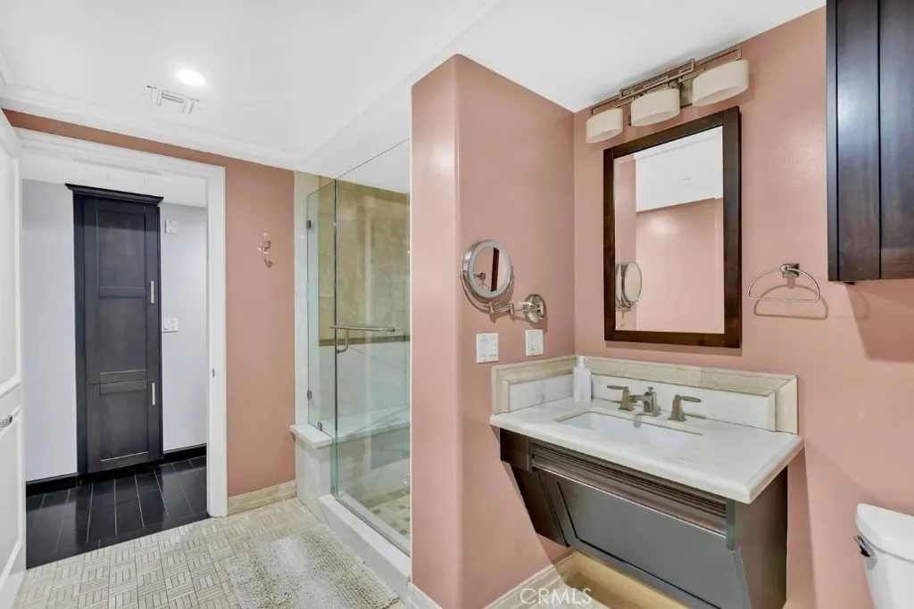 155 Cordova Street 203, Pasadena, California 91105 home-pic-42