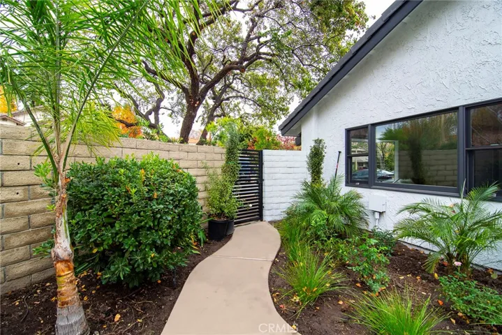 1233 Barclay Court, Westlake Village, California 91361