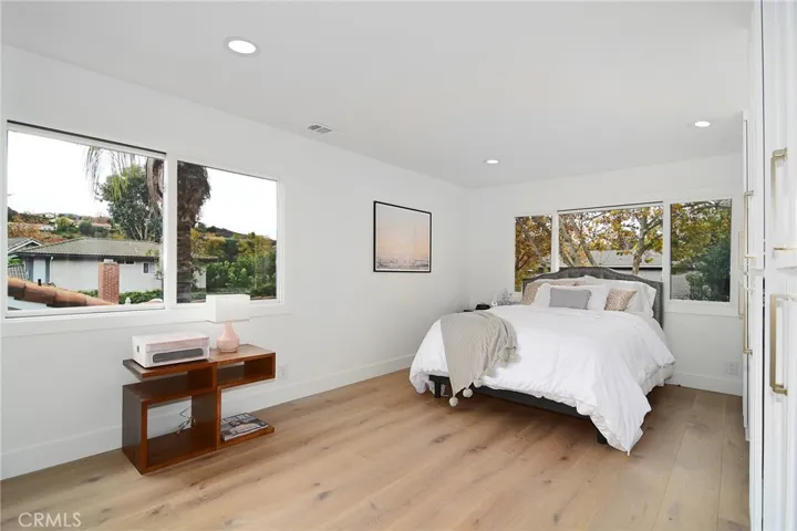 1233 Barclay Court, Westlake Village, California 91361
