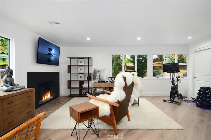 1233 Barclay Court, Westlake Village, California 91361