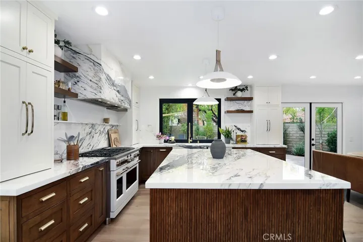 1233 Barclay Court, Westlake Village, California 91361