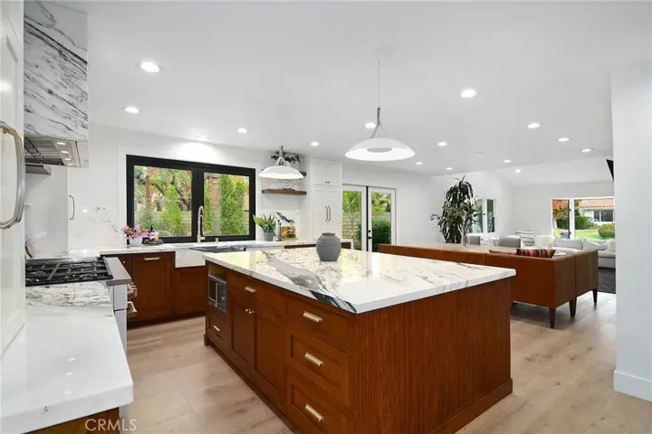1233 Barclay Court, Westlake Village, California 91361