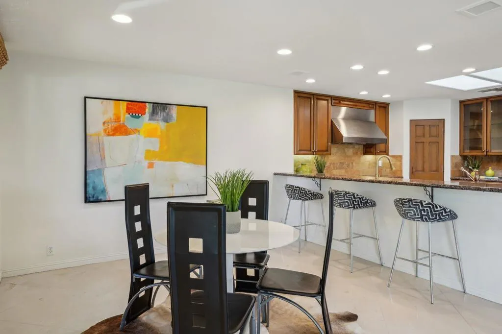 1 Exeter Court, Rancho Mirage, California 92270 home-pic-7