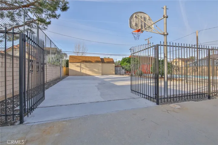 Court Tennis/Volleyball/Basketball/ Pickleball