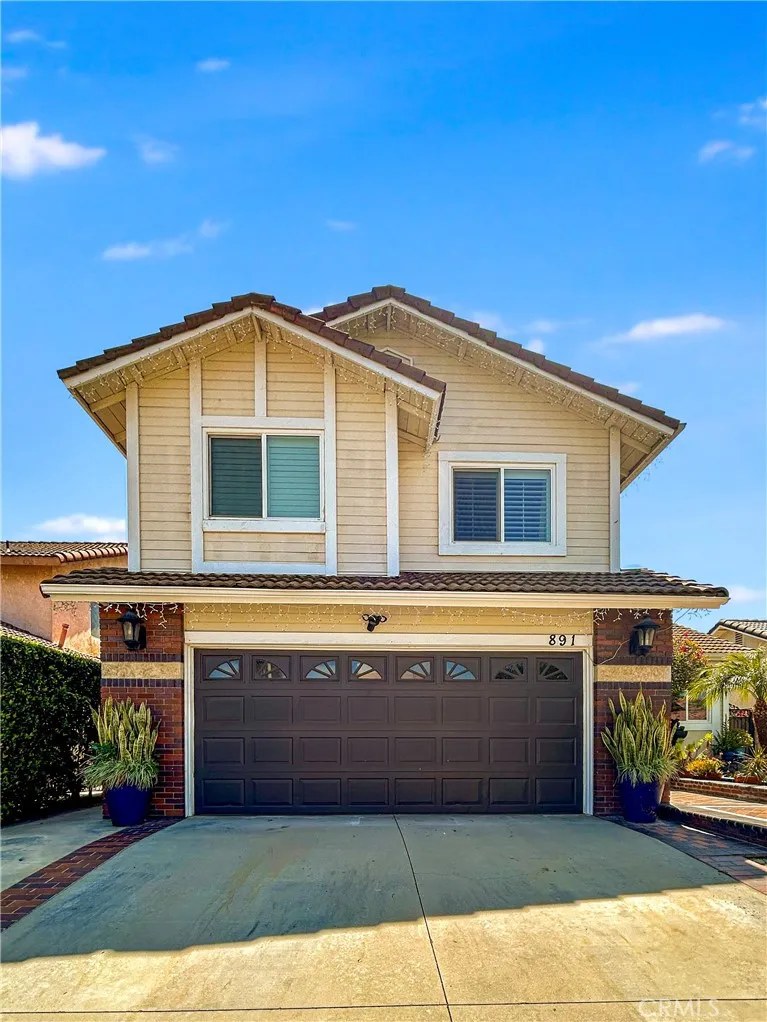 891 Hedges Drive, Corona, California 92878, 3 Bedrooms Bedrooms, ,3 BathroomsBathrooms,Residential,For Sale,Hedges,AR25068562