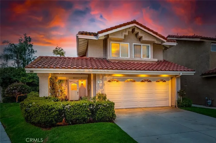 Welcome Home to 2 St Martin! Opened up floor plan with a incredible location in cul de sac that exudes privacy and tranquility! Potential for pool and more!