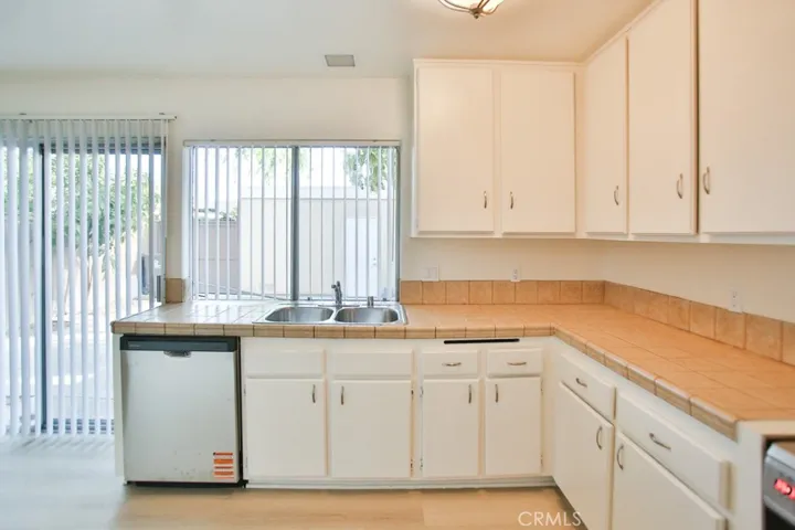 240 Carriage Drive D, Santa Ana, California 92707