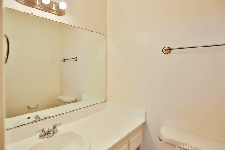 240 Carriage Drive D, Santa Ana, California 92707