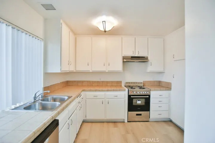 240 Carriage Drive D, Santa Ana, California 92707