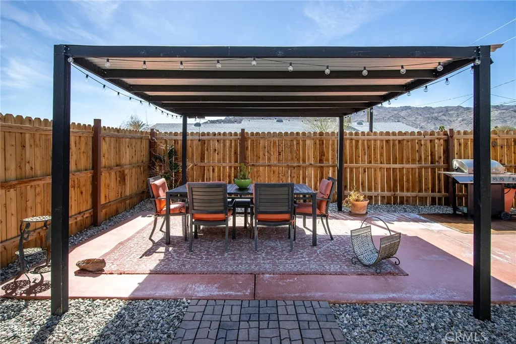 6600 Split Rock Avenue, 29 Palms, California 92277 home-pic-17