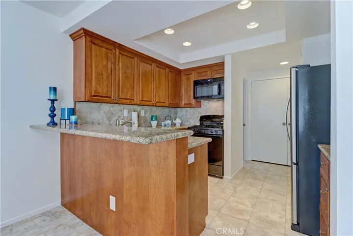 Kitchen with Bar area