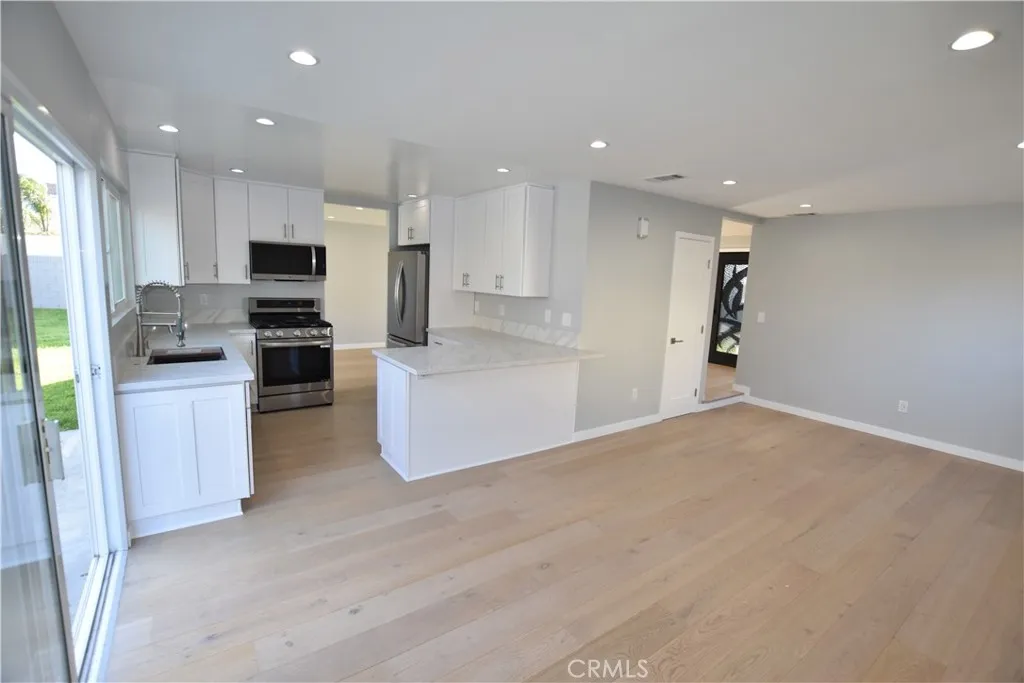 23408 Dorset Place, Harbor City, California 90710 home-pic-16