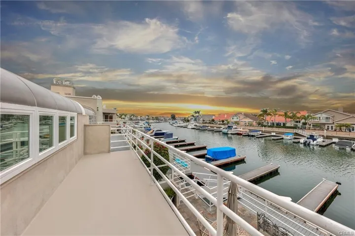 3294 Tempe Drive, Huntington Beach, California 92649