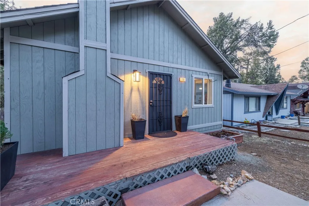 196 Sunset Lane, Sugarloaf, California 92386 home-pic-4