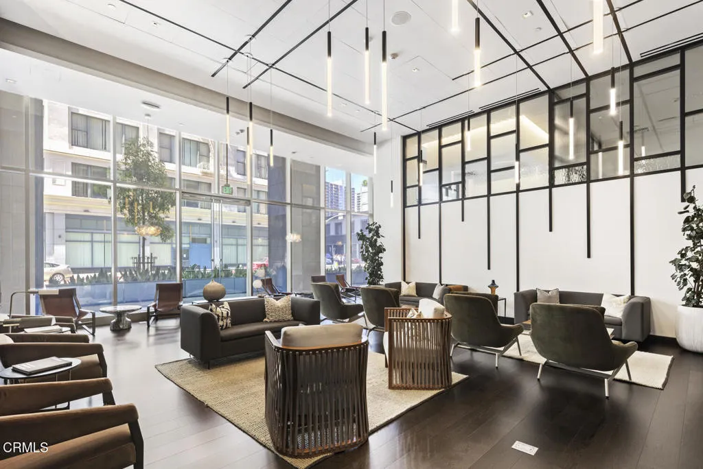 400 S Broadway 911, Los Angeles, California 90013 home-pic-0