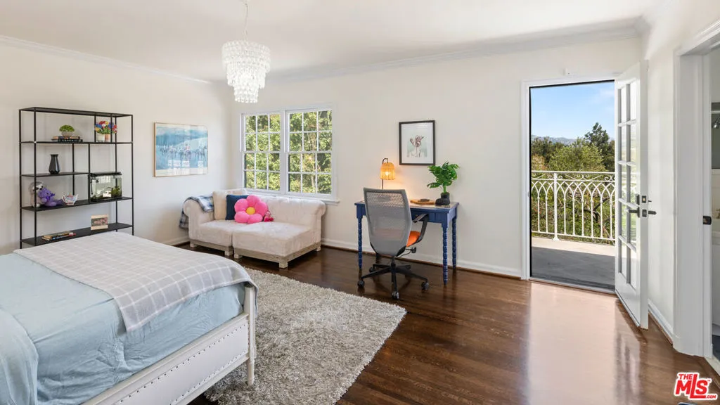 850 Birchwood Drive, Los Angeles, California 90024 home-pic-54