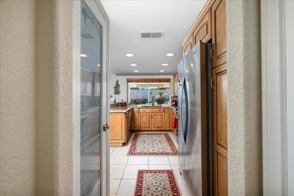 73499 Haystack Road, Palm Desert, California 92260 home-pic-16