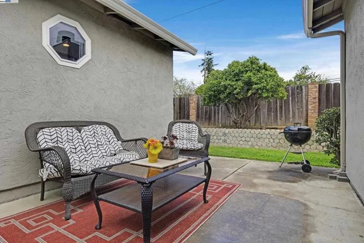 1124 Via Granada, Livermore, California 94550