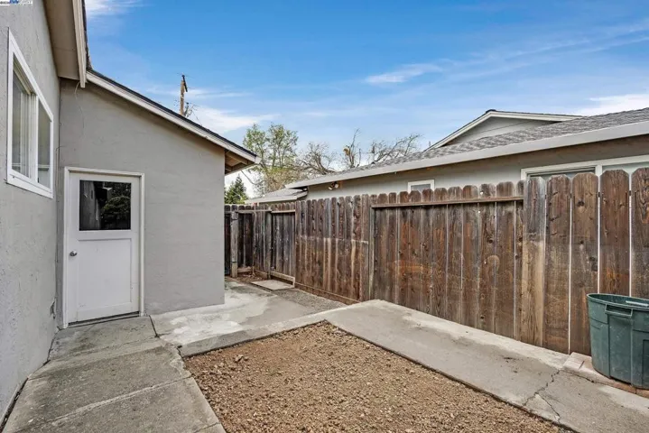 1124 Via Granada, Livermore, California 94550