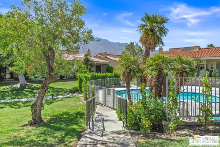 691 S Calle Petunia, Palm Springs, California 92262