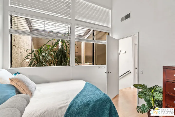 691 S Calle Petunia, Palm Springs, California 92262