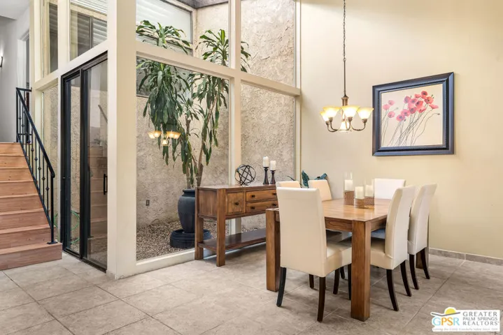 691 S Calle Petunia, Palm Springs, California 92262
