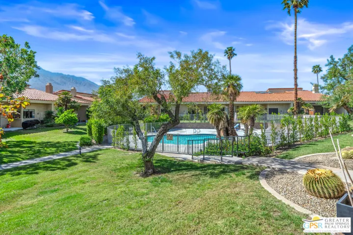 691 S Calle Petunia, Palm Springs, California 92262