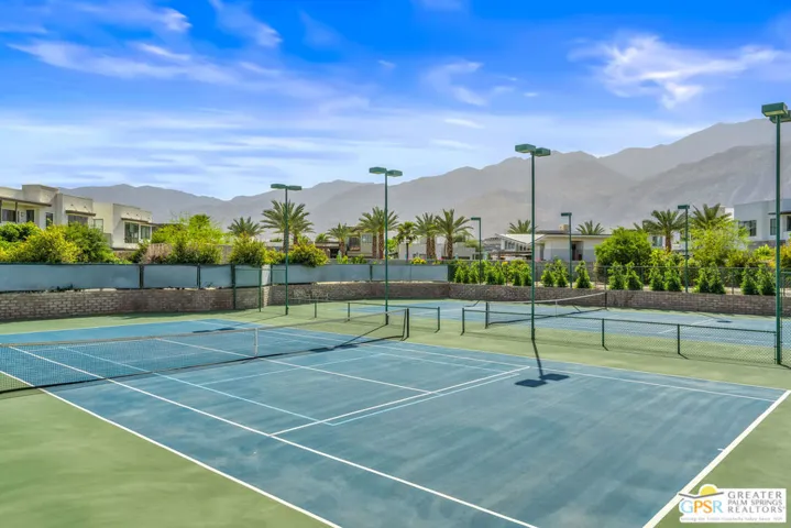 691 S Calle Petunia, Palm Springs, California 92262