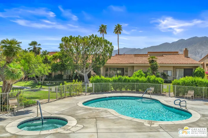 691 S Calle Petunia, Palm Springs, California 92262